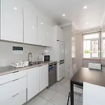 Houze Four Bedroom Near Zoo Lissabon
